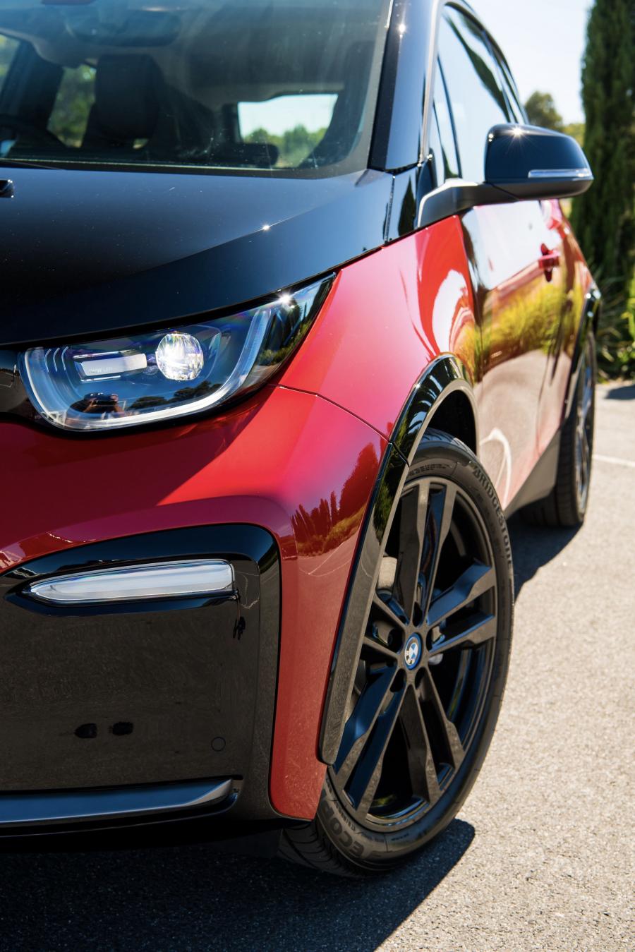 Детали экстерьера BMW i3s (I01) 2018 года  (AU) (фото 17 из 31)